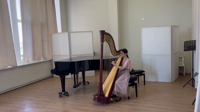 Шкаликова Агния, III группа, Арфа.