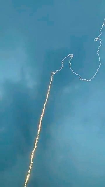 Live Strom Light #nature #livestromlight #101worldnature #shortsvideo #viral смотреть онлайн