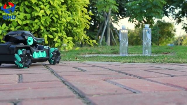 Water Bomb RC Tank with Hand Gesture Control смотреть онлайн