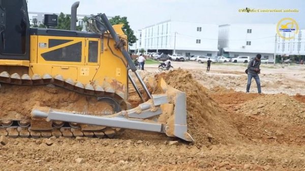 គ្រឿងចក្រធុនធ្ងន់-អាប៊ុលរុញដី Dozer Pushing Soil Hard | DOZERS SHANTUI DH17C2 LGP, DH17U B2 XL