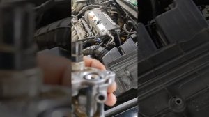 Honda Accord 7 мотор К20 . Замена сеточки клапана vtec и уплотнительного кольца.