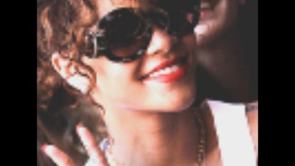 Rihanna - Red Lipstick