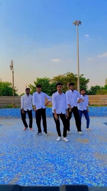 Dil deke tu banja meri bayko | Dance by Rising Stars | Manoranjan Boys #youtubeshorts #dance смотреть онлайн