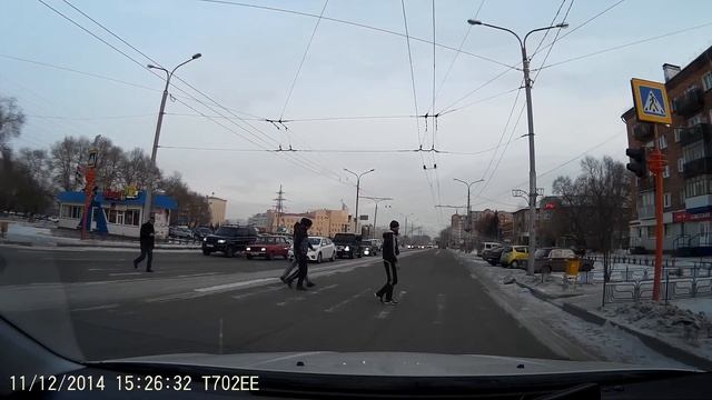 sj4000 День,пасмурно смотреть онлайн