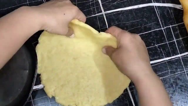 Перемешайте МАЙОНЕЗ С МУКОЙ! Мало кто знает этот секретный рецепт! Мужчины в восторге! смотреть онлайн