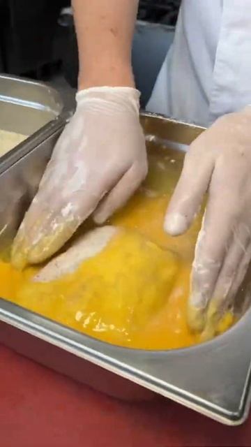 Türkiye’de İlk: Tavuk Dolma смотреть онлайн