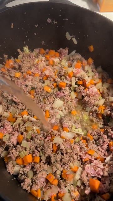 #bolognese #tomatoe #sauce for #pasta #shorts смотреть онлайн