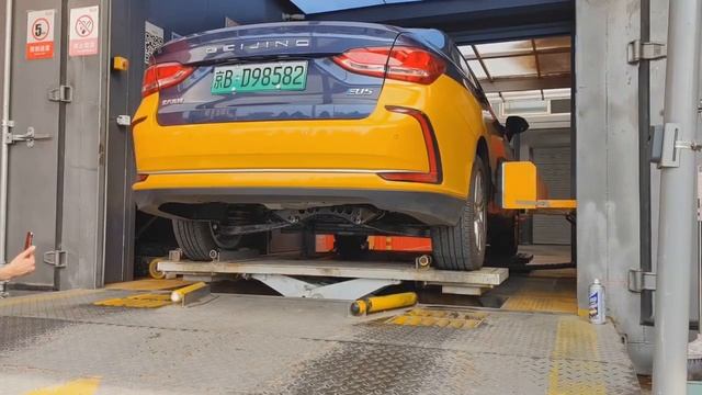 BAIC EU5 with battery swap смотреть онлайн