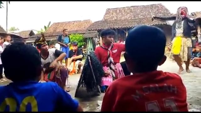 SWM GOYANG DAMAI LIVE DESA.. MARGOMULYO смотреть онлайн