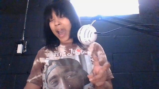 THIS HAS MR. AND MRS. SMITH WRITTEN ALL OVER IT. YALL HAVE CRAZY LOVE смотреть онлайн