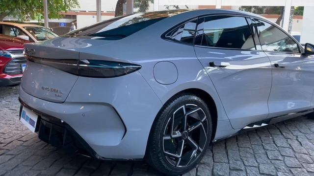 BYD Seal EV AWD 2024 смотреть онлайн