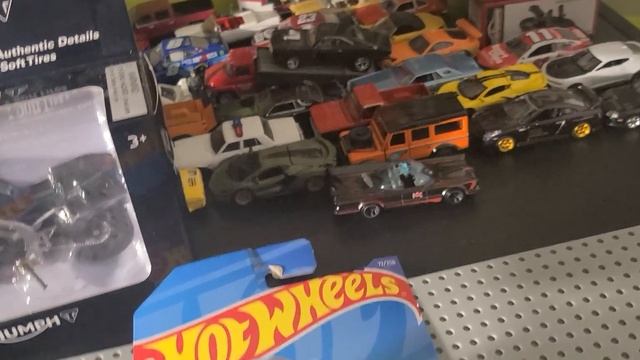 Show & Tell 148 : Hot Wheels, NASCAR Authentics, & Welly! смотреть онлайн