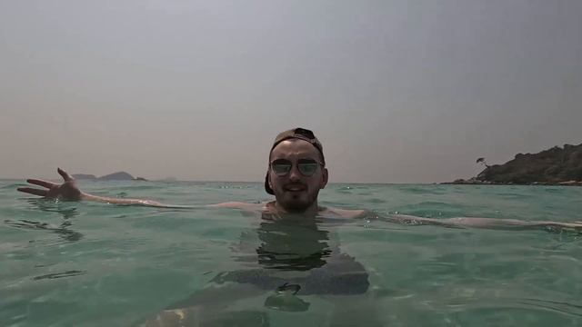 Прозрачная вода как на Мальдивах в Таиланде? Экскурсия Паттайя Бэй. смотреть онлайн