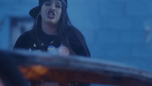 Akon, Musicologo The Libro, Melymel - Manejando