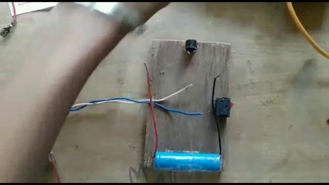 How to make a water tank alarm at home | in hindi | by Creative swayam смотреть онлайн