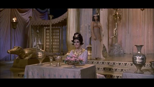 Elizabeth Taylor - Cleopatra (1963)
