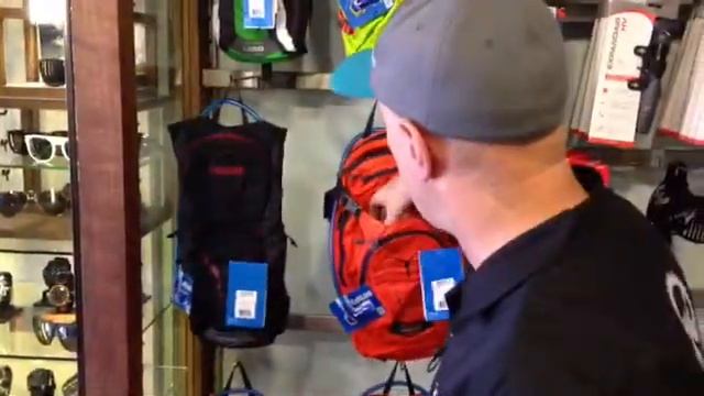 Chris Peel on how to carry bear spray смотреть онлайн