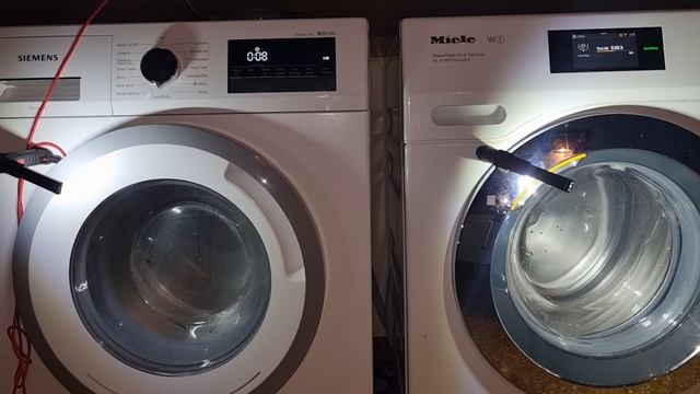 Siemens iQ 300 vs Miele W1 spin race смотреть онлайн