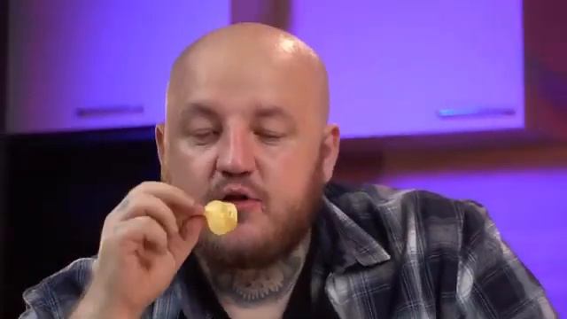 Супер Стас и Даник пробуют чипсы со вкусомбешбармака