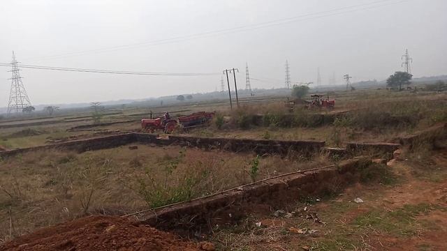 JCB VS MAHINDRA TRACKTOR PRIVATE LAND FOR EXCAVATE TANK IN MUD IN AMBALAM LOADING JCB TRACKTOR VIDE смотреть онлайн