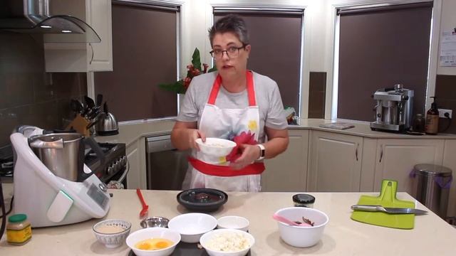 Wednesday Night Supper Club Veg Sausage Rolls And Beetroot Ketchup смотреть онлайн