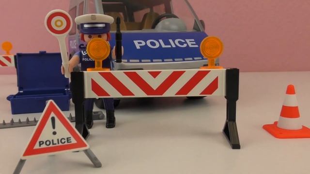 Playmobil Policja - Autobus policyjny z blokadą drogi Demo Polski 9236 - Baw się ze mną Playmobil смотреть онлайн