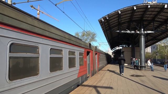 Электропоезд ЭД4М-0291 на платформе Электрозаводская смотреть онлайн