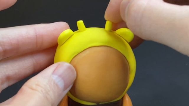 🐝 🐻 Ryan from Kakao friends in a bee costume 🐻🐝 Polymer Clay Tutorial смотреть онлайн