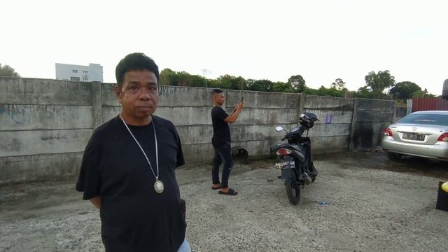 Pak Agus dari lubuk Jambi dan Mas Eko dari Dayun beli di MBM keluar di hari yang sama смотреть онлайн