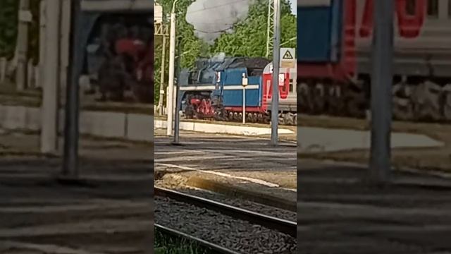 Паровоз П36-0218 с туристическим поездом сообщением Таганрог-Ростов P.S: снято было 20 мая смотреть онлайн