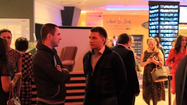 Деловой мир онлайн - предпремьерный показ фильма "Гравитация" смотреть онлайн