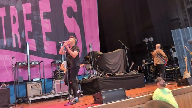 Everybody Talks - Neon Trees concert at Merriweather Post Pavilion on Sunday, August 4, 2024 смотреть онлайн