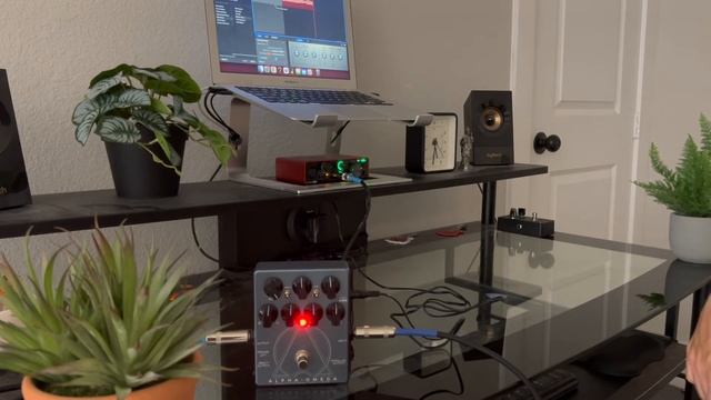 Is This The BEST Bass Overdrive EVER!? (Darkglass Alpha Omega DEMO) смотреть онлайн