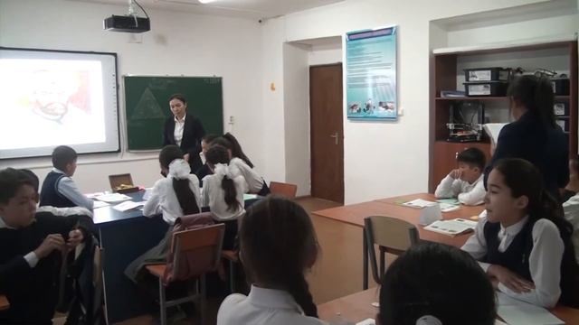 Алдабергенова Дина. Сабақтың тақырыбы: Түріктердің материалдық және рухани мәдениеті смотреть онлайн