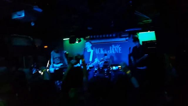 MULTIPASS - Песня осени (live in Jack & Jane, 11.12.2016) смотреть онлайн