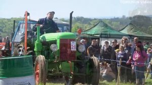 Сражение в грязи: экстремальные гонки на тракторах