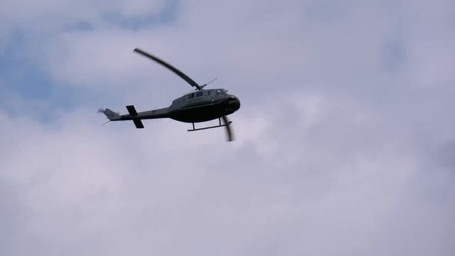 STUNNING BIG RC BELL UH-1D HUEY VARIO TURBINE SCALE MODEL HELICOPTER FLIGHT DEMONSTRATION