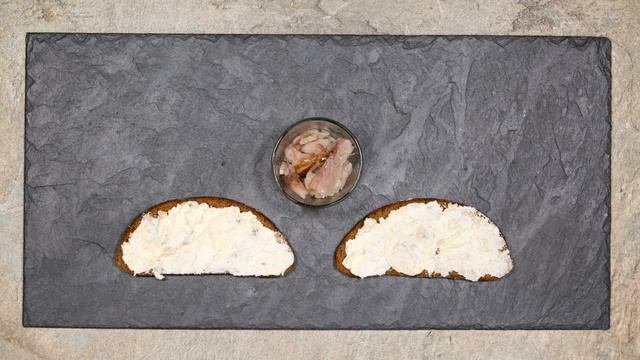 Sumuštinis su karštai rūkyta skumbre смотреть онлайн