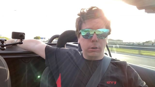 🤔 ¿VALE LA PENA UN DEFLECTOR DE AIRE EN UN COCHE DESCAPOTABLE? PARAVIENTOS CABRIO CORTAVIENTOS смотреть онлайн
