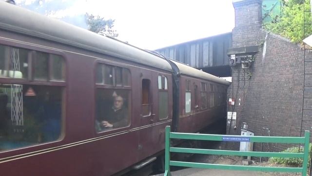 (Steam Train) Pannier Tank 5643 Arrives Sheriungham NNR P1 (21/04/2017) смотреть онлайн