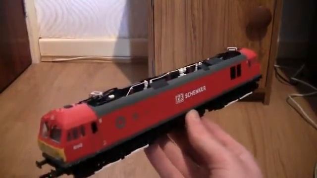 Opening The Hornby Class 92 In DB Schenker Livery смотреть онлайн