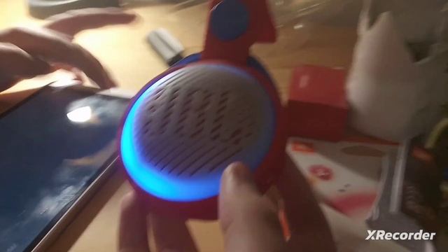 Обзор Колонки (JBL JR POP) смотреть онлайн