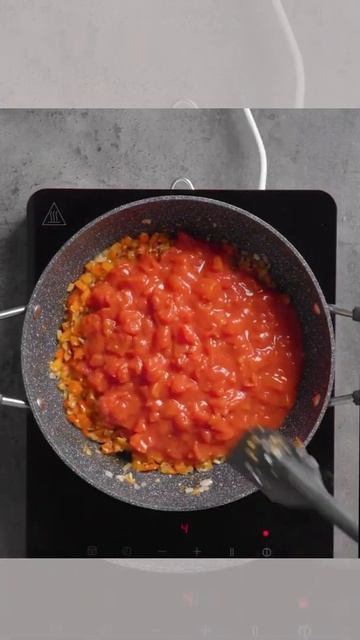 Classic Shakshuka | Muscle Building Recipe | High-Protein #Shorts #Muscle #FatLoss смотреть онлайн