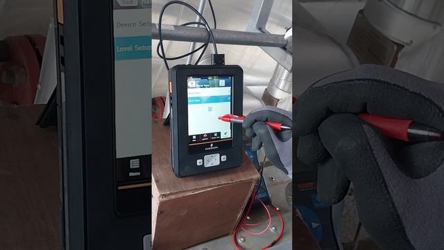 Rosemount 5300 Transmitter Calibration смотреть онлайн
