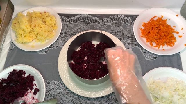 Best recipe! Shuba salad (Seledka pod shuboy) смотреть онлайн