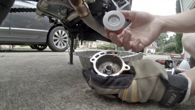 CBR250R Oil Change Tutorial смотреть онлайн