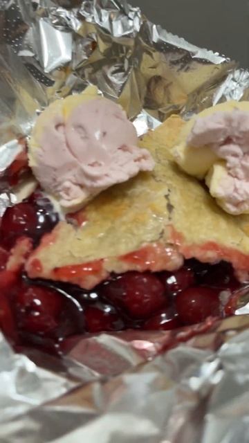 Cherry Pie w/Ice cream #viral #dessert #shorts #satisfying #trending смотреть онлайн