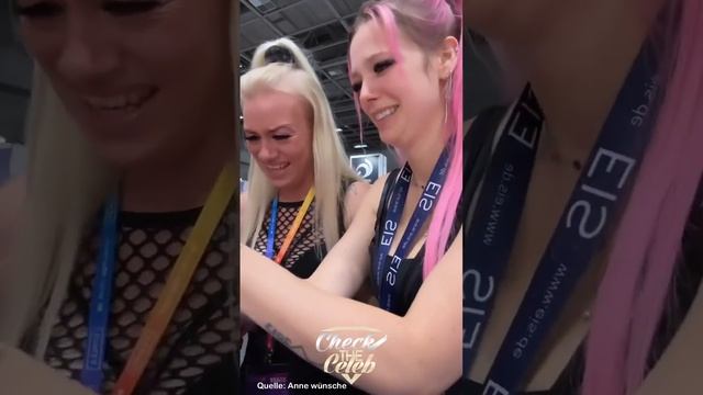 ANNE WÜNSCHE bekommt unmoralische angebote auf der VENUS смотреть онлайн