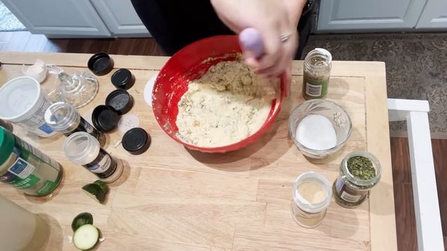 BARIFIED! // BARIATRIC FRIENDLY ZUCCHINI LASAGNA RECIPE! // DOWN 70 POUNDS // VSG SURGERY 2022 смотреть онлайн