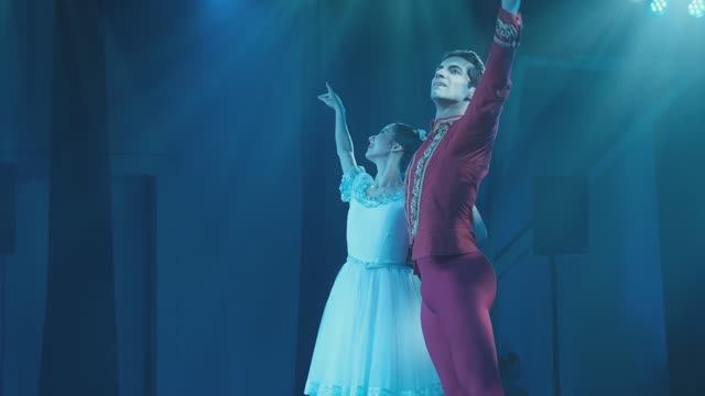 Щелкунчик смотреть онлайн